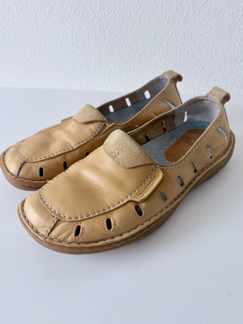 Vintage 2006 Simple Shoes Leather Emoticon Sole Slip On Loafers Size 8.5 Rare!